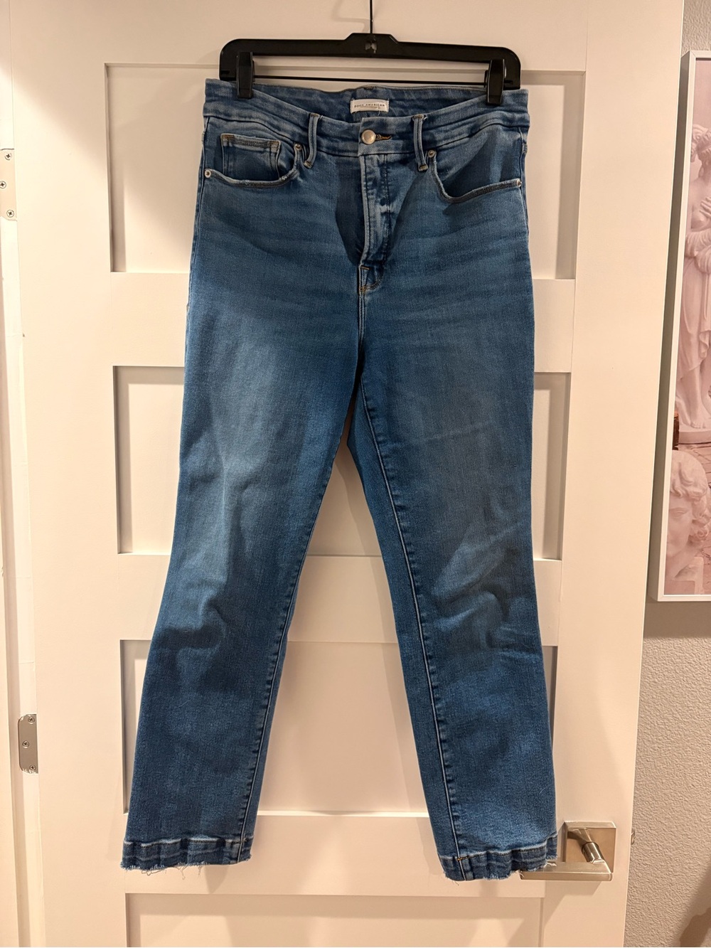 Good American Mid-Blue Straight-Leg Jeans